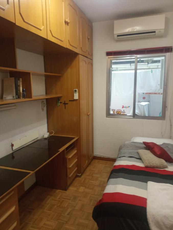 Bed and Breakfast 2-Centro Hab Compartida Masculina 8X Madrid Exterior foto