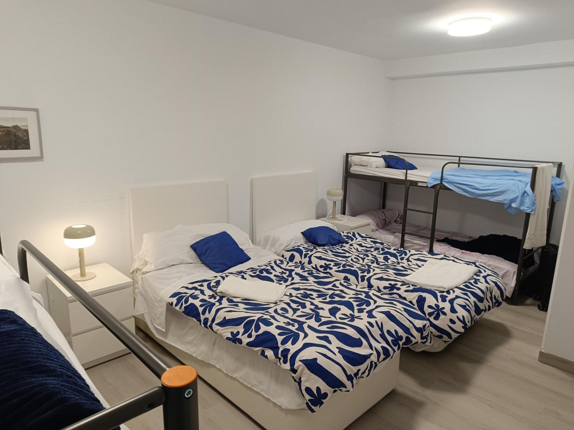 Bed and Breakfast 2-Centro Hab Compartida Masculina 8X Madrid Exterior foto