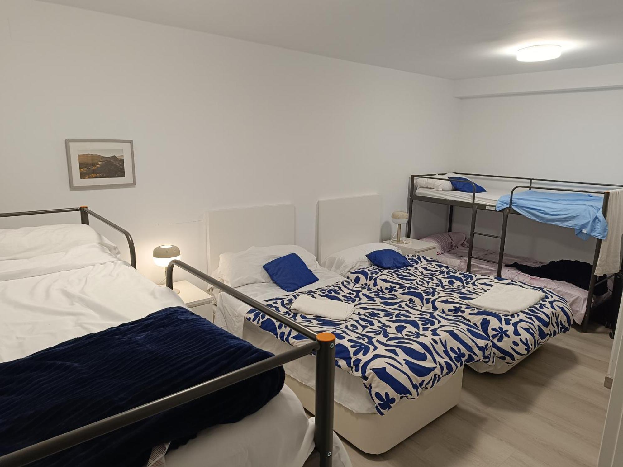 Bed and Breakfast 2-Centro Hab Compartida Masculina 8X Madrid Exterior foto